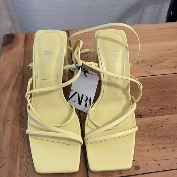 Zara Shoes - ZARA heeled Square Toe Ankle strap sandal size 6.5